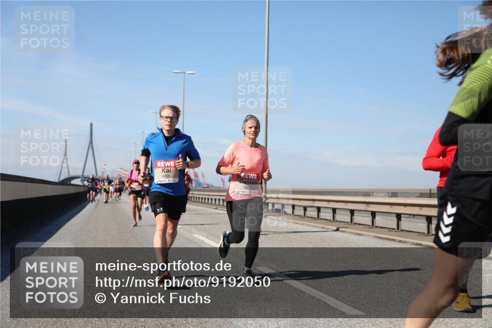 03.10.2025 - Köhlbrandbrückenlauf Yannick Fuchs http://msf.ph/oto/9192050 03.10.2025 11:53:02 Position 3 4998, 4933 meine-sportfotos.de