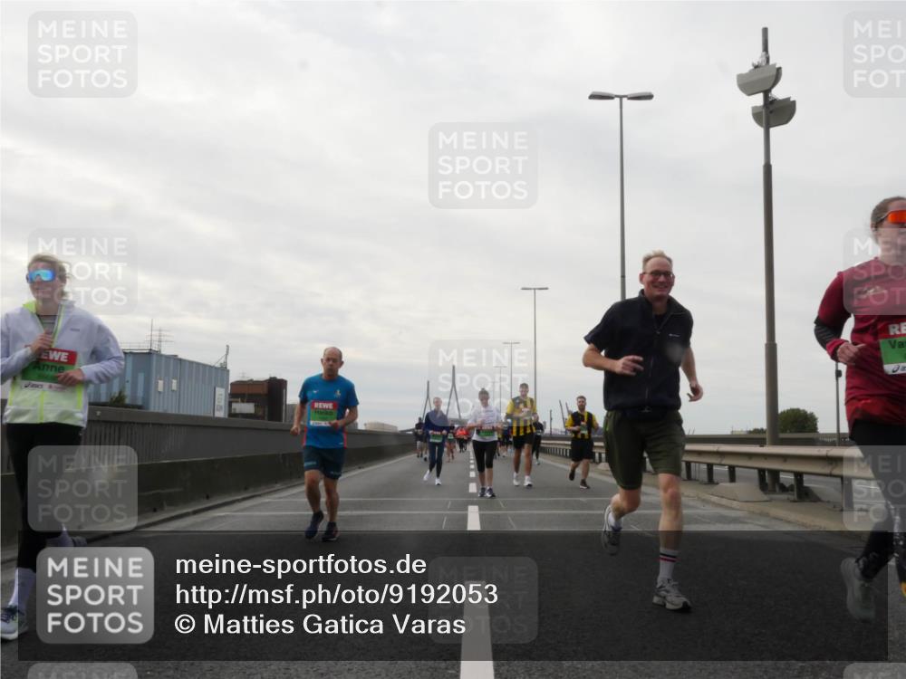 03.10.2025 - Köhlbrandbrückenlauf Matties Gatica Varas http://msf.ph/oto/9192053 03.10.2025 16:08:57 Position 3  meine-sportfotos.de