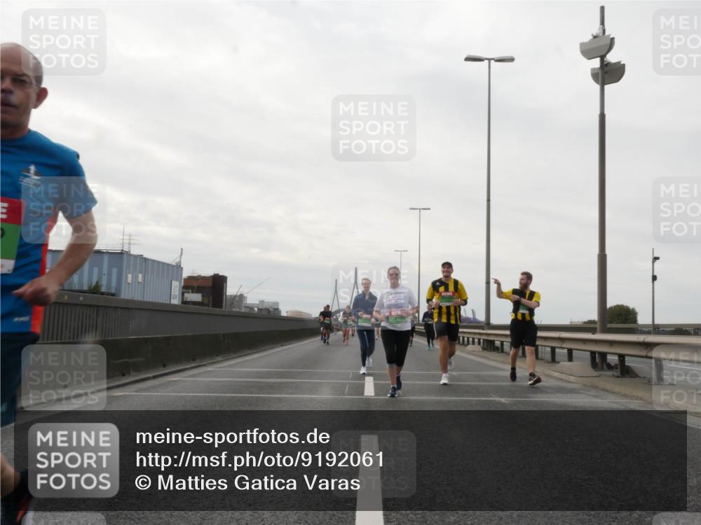 03.10.2025 - Köhlbrandbrückenlauf Matties Gatica Varas http://msf.ph/oto/9192061 03.10.2025 16:08:59 Position 3  meine-sportfotos.de
