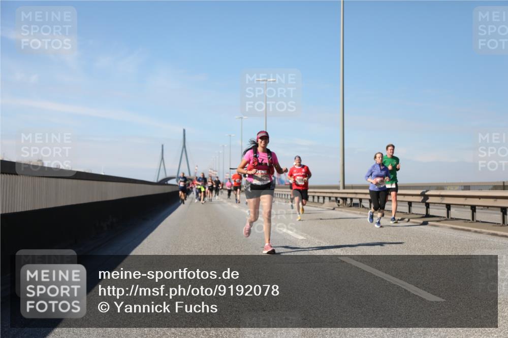 03.10.2025 - Köhlbrandbrückenlauf Yannick Fuchs http://msf.ph/oto/9192078 03.10.2025 11:53:04 Position 3  meine-sportfotos.de