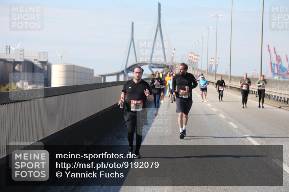 03.10.2025 - Köhlbrandbrückenlauf Yannick Fuchs http://msf.ph/oto/9192079 03.10.2025 12:13:18 Position 3 4621 meine-sportfotos.de