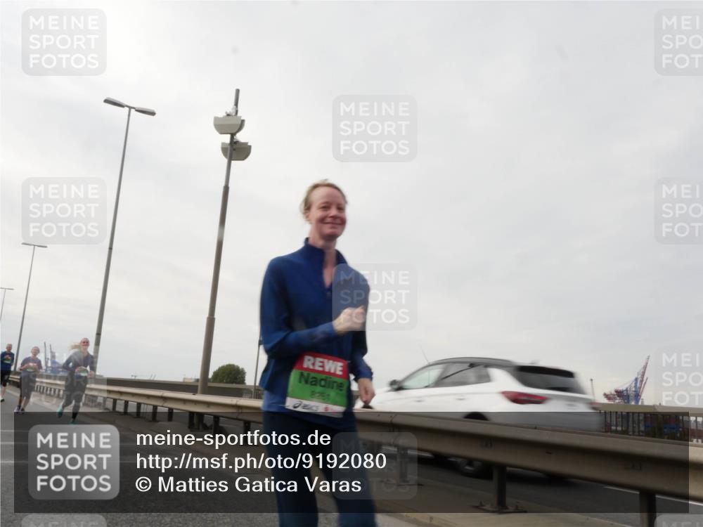 03.10.2025 - Köhlbrandbrückenlauf Matties Gatica Varas http://msf.ph/oto/9192080 03.10.2025 16:09:03 Position 3 8251 meine-sportfotos.de