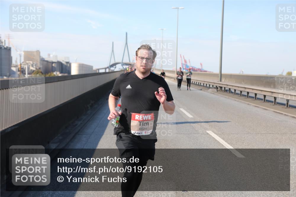 03.10.2025 - Köhlbrandbrückenlauf Yannick Fuchs http://msf.ph/oto/9192105 03.10.2025 12:13:23 Position 3 4621 meine-sportfotos.de