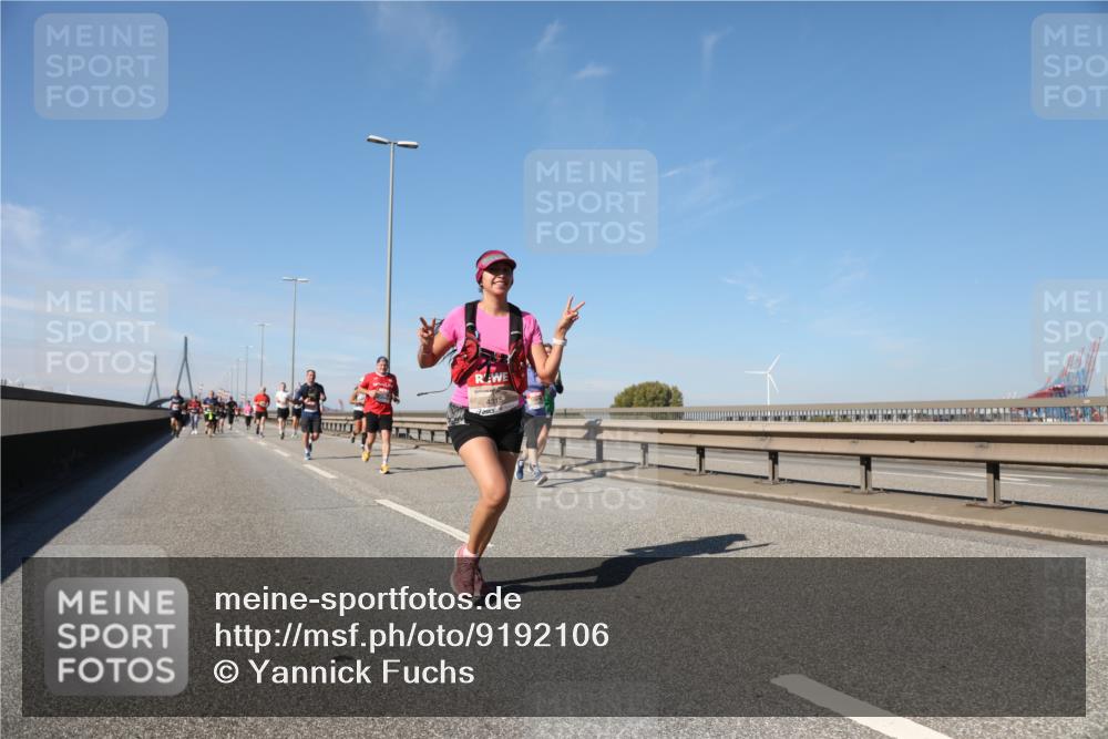 03.10.2025 - Köhlbrandbrückenlauf Yannick Fuchs http://msf.ph/oto/9192106 03.10.2025 11:53:06 Position 3 4315 meine-sportfotos.de