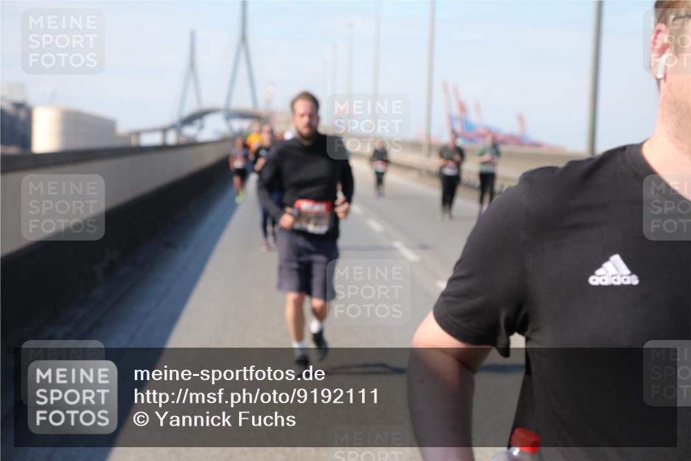 03.10.2025 - Köhlbrandbrückenlauf Yannick Fuchs http://msf.ph/oto/9192111 03.10.2025 12:13:23 Position 3  meine-sportfotos.de