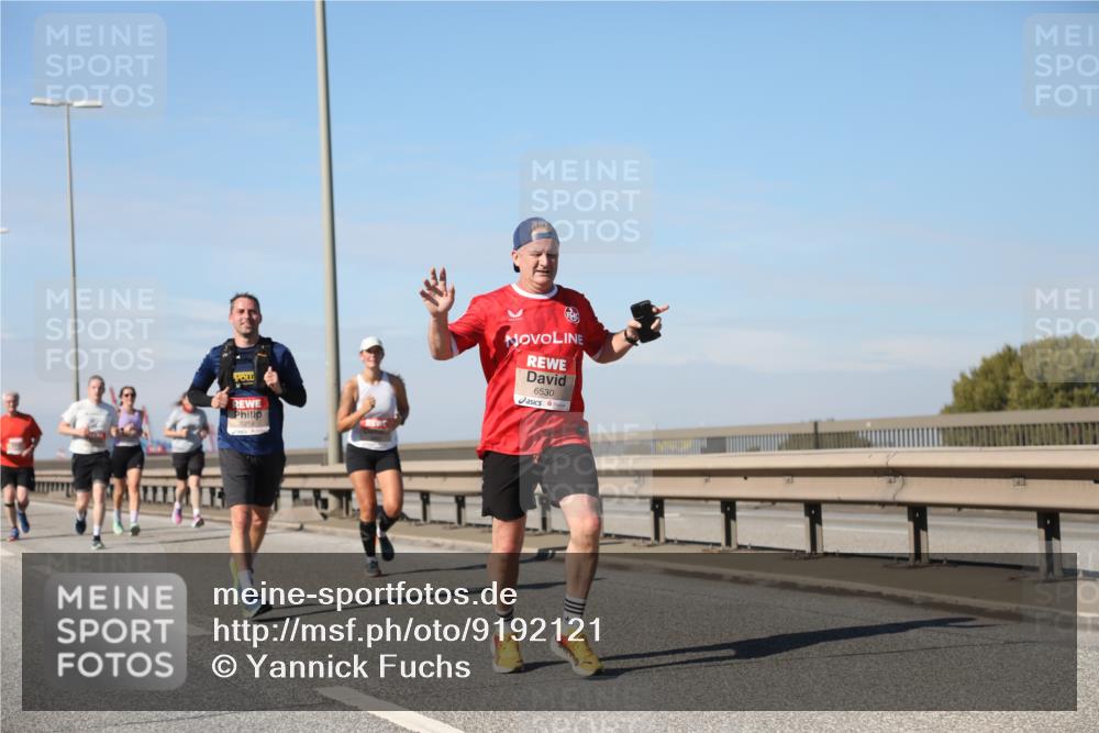 03.10.2025 - Köhlbrandbrückenlauf Yannick Fuchs http://msf.ph/oto/9192121 03.10.2025 11:53:07 Position 3 6530 meine-sportfotos.de