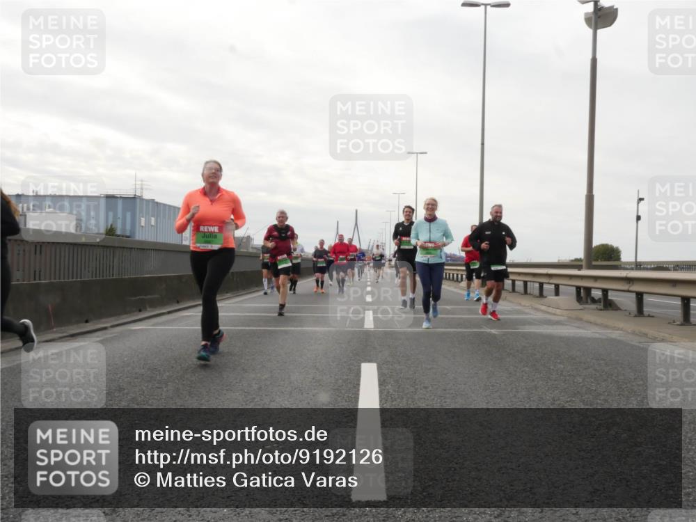 03.10.2025 - Köhlbrandbrückenlauf Matties Gatica Varas http://msf.ph/oto/9192126 03.10.2025 16:09:15 Position 3  meine-sportfotos.de