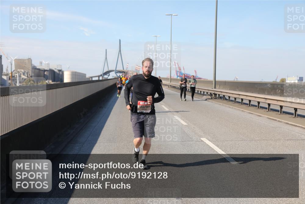 03.10.2025 - Köhlbrandbrückenlauf Yannick Fuchs http://msf.ph/oto/9192128 03.10.2025 12:13:25 Position 3 5139 meine-sportfotos.de
