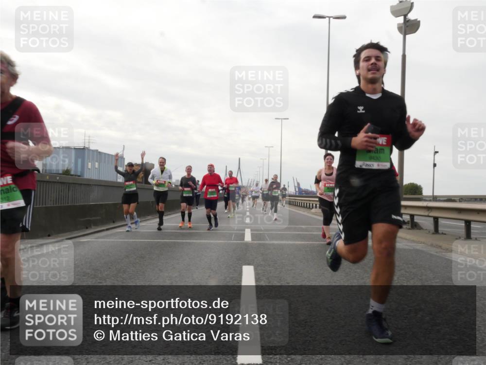 03.10.2025 - Köhlbrandbrückenlauf Matties Gatica Varas http://msf.ph/oto/9192138 03.10.2025 16:09:18 Position 3 312, 9430 meine-sportfotos.de