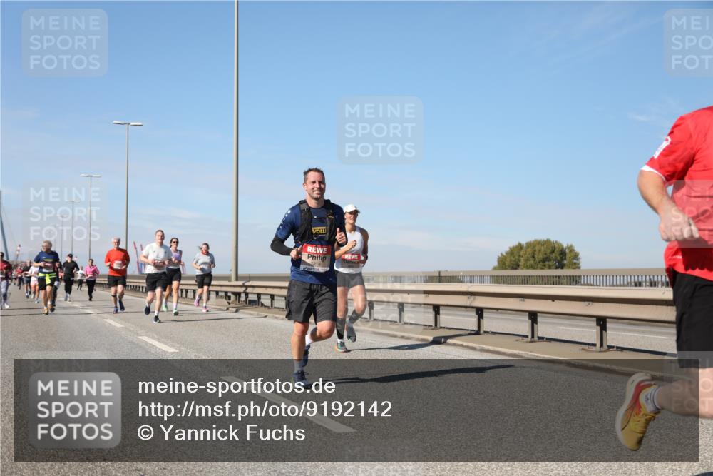 03.10.2025 - Köhlbrandbrückenlauf Yannick Fuchs http://msf.ph/oto/9192142 03.10.2025 11:53:09 Position 3 5218 meine-sportfotos.de