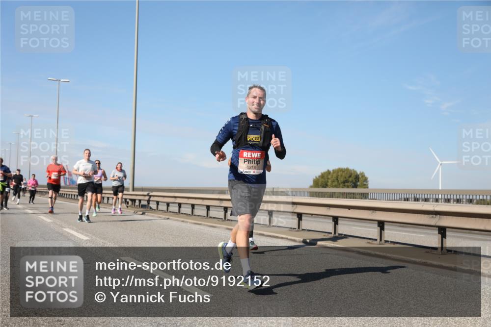 03.10.2025 - Köhlbrandbrückenlauf Yannick Fuchs http://msf.ph/oto/9192152 03.10.2025 11:53:09 Position 3 5218 meine-sportfotos.de
