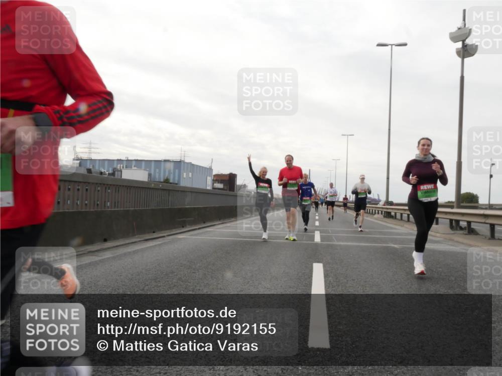 03.10.2025 - Köhlbrandbrückenlauf Matties Gatica Varas http://msf.ph/oto/9192155 03.10.2025 16:09:22 Position 3  meine-sportfotos.de