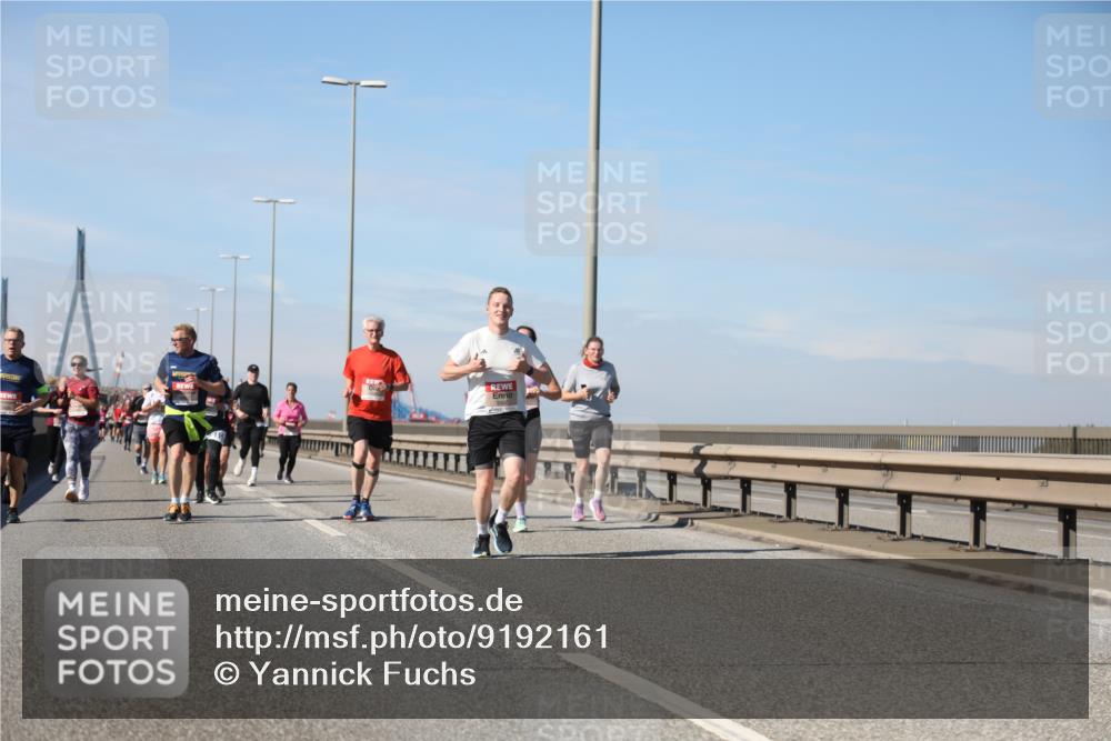 03.10.2025 - Köhlbrandbrückenlauf Yannick Fuchs http://msf.ph/oto/9192161 03.10.2025 11:53:10 Position 3  meine-sportfotos.de