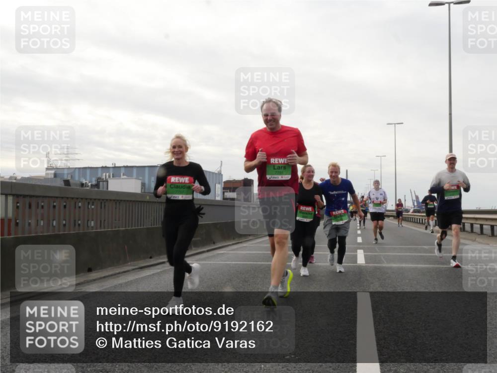 03.10.2025 - Köhlbrandbrückenlauf Matties Gatica Varas http://msf.ph/oto/9192162 03.10.2025 16:09:23 Position 3 7707, 7755 meine-sportfotos.de