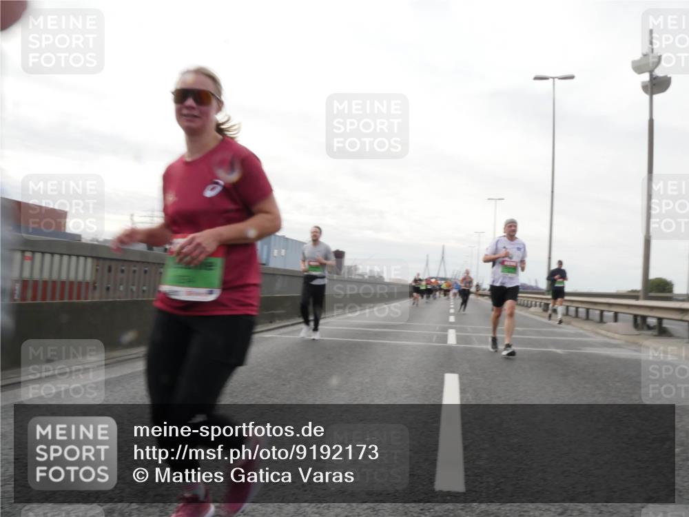 03.10.2025 - Köhlbrandbrückenlauf Matties Gatica Varas http://msf.ph/oto/9192173 03.10.2025 16:09:25 Position 3  meine-sportfotos.de