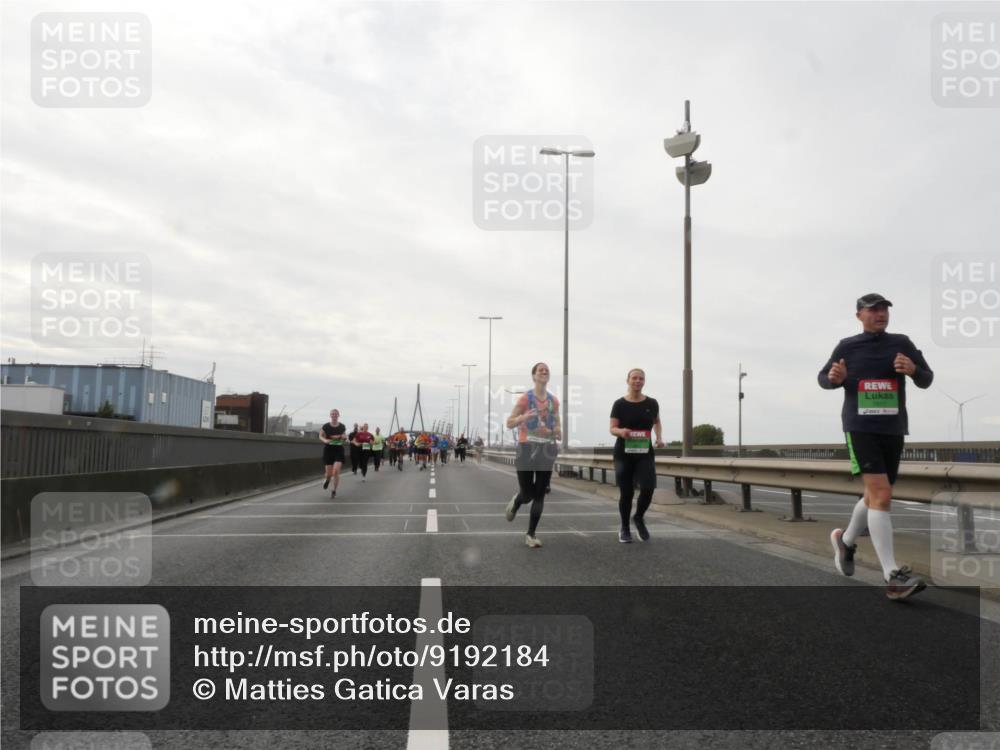 03.10.2025 - Köhlbrandbrückenlauf Matties Gatica Varas http://msf.ph/oto/9192184 03.10.2025 16:09:30 Position 3  meine-sportfotos.de
