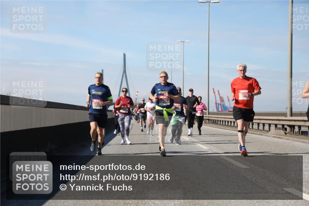 03.10.2025 - Köhlbrandbrückenlauf Yannick Fuchs http://msf.ph/oto/9192186 03.10.2025 11:53:11 Position 3  meine-sportfotos.de