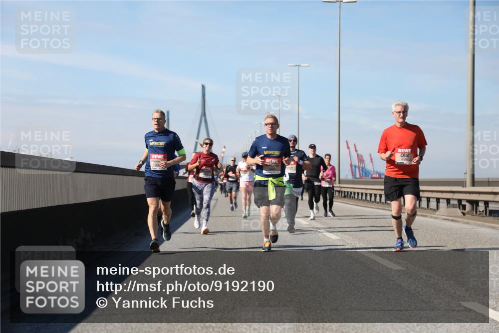 03.10.2025 - Köhlbrandbrückenlauf Yannick Fuchs http://msf.ph/oto/9192190 03.10.2025 11:53:11 Position 3 4176 meine-sportfotos.de