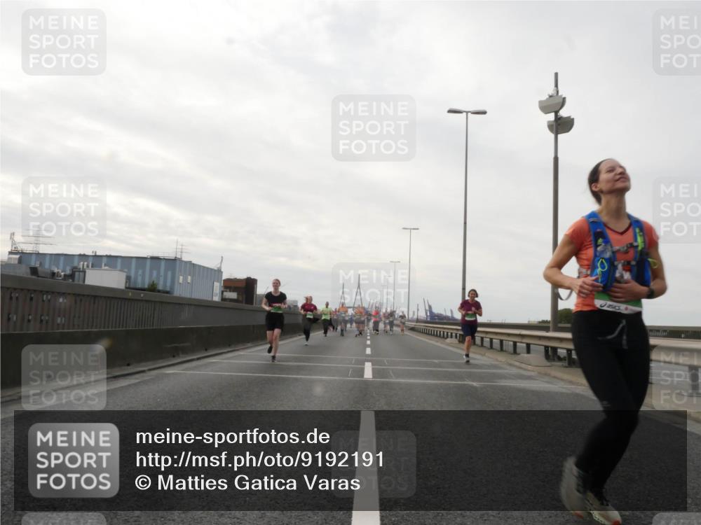 03.10.2025 - Köhlbrandbrückenlauf Matties Gatica Varas http://msf.ph/oto/9192191 03.10.2025 16:09:31 Position 3  meine-sportfotos.de