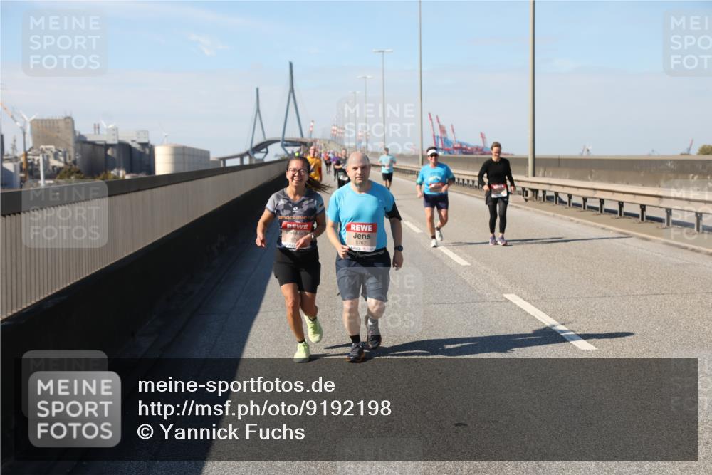03.10.2025 - Köhlbrandbrückenlauf Yannick Fuchs http://msf.ph/oto/9192198 03.10.2025 12:13:35 Position 3 5767 meine-sportfotos.de