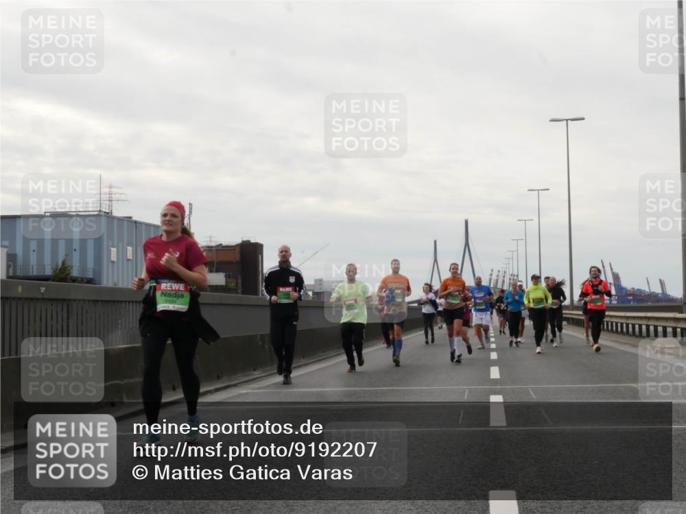 03.10.2025 - Köhlbrandbrückenlauf Matties Gatica Varas http://msf.ph/oto/9192207 03.10.2025 16:09:35 Position 3 9434 meine-sportfotos.de