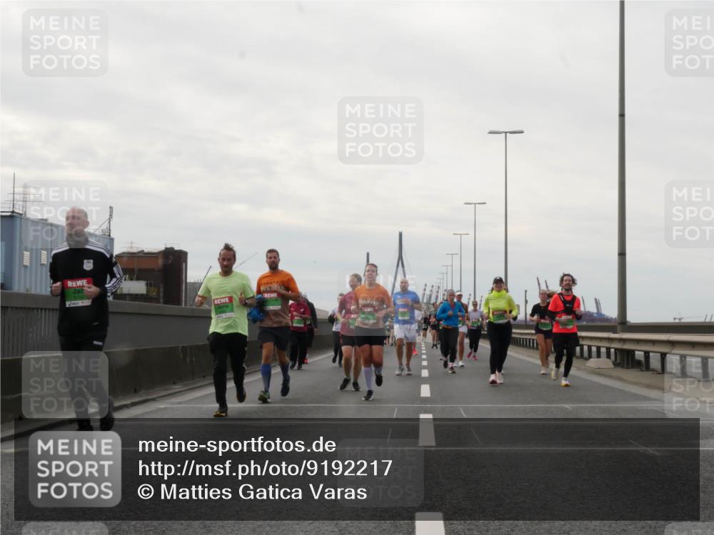 03.10.2025 - Köhlbrandbrückenlauf Matties Gatica Varas http://msf.ph/oto/9192217 03.10.2025 16:09:37 Position 3  meine-sportfotos.de