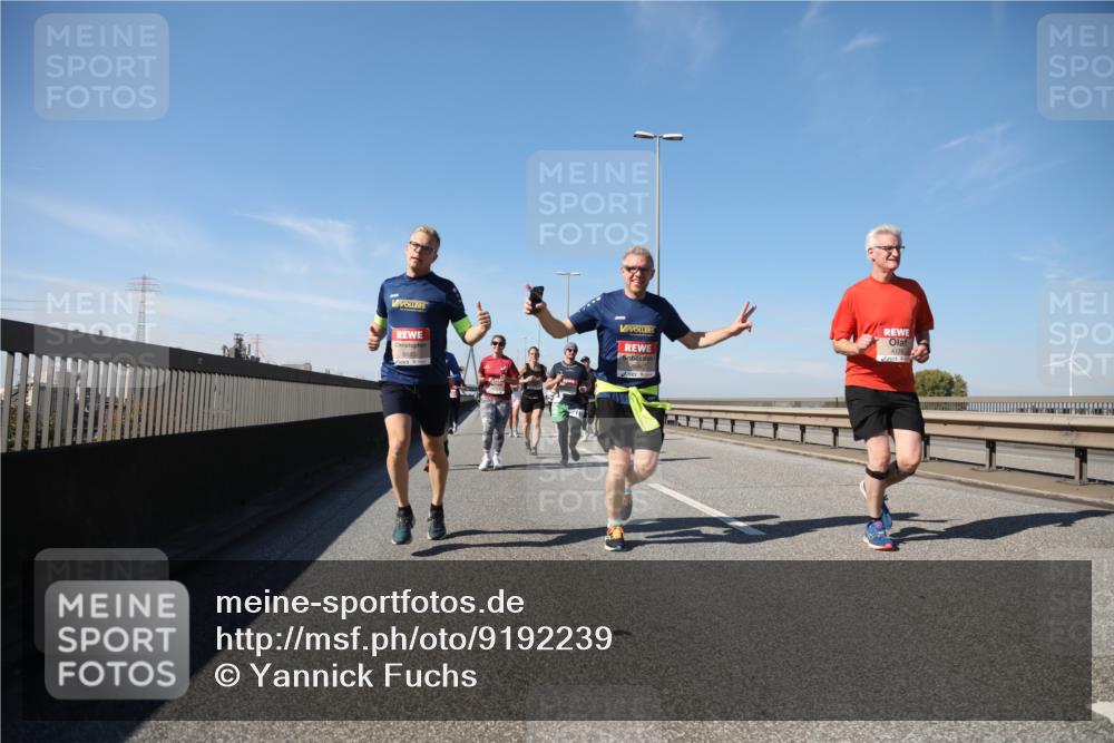 03.10.2025 - Köhlbrandbrückenlauf Yannick Fuchs http://msf.ph/oto/9192239 03.10.2025 11:53:14 Position 3 6685 meine-sportfotos.de