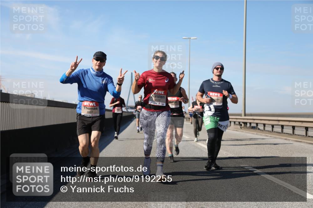 03.10.2025 - Köhlbrandbrückenlauf Yannick Fuchs http://msf.ph/oto/9192255 03.10.2025 11:53:16 Position 3 6517, 4538 meine-sportfotos.de
