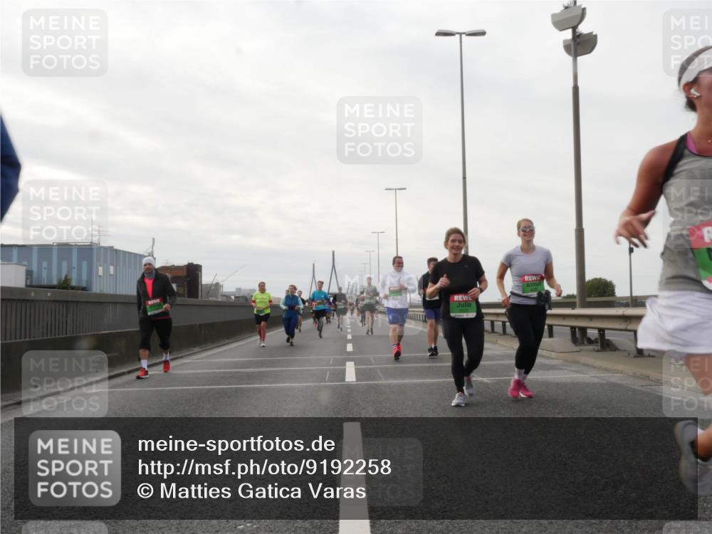 03.10.2025 - Köhlbrandbrückenlauf Matties Gatica Varas http://msf.ph/oto/9192258 03.10.2025 16:09:46 Position 3  meine-sportfotos.de