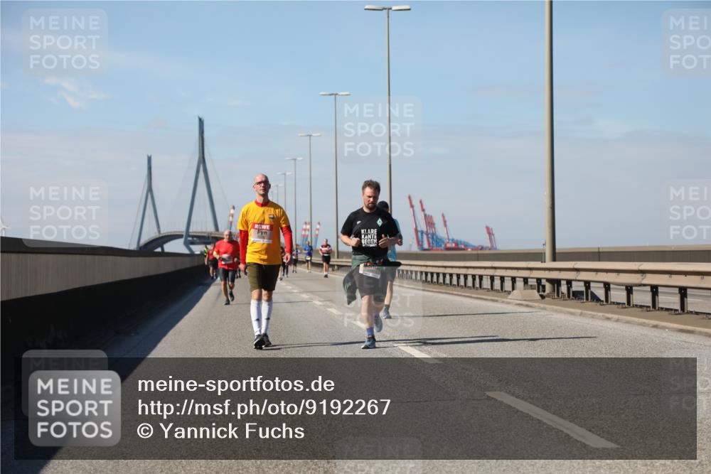 03.10.2025 - Köhlbrandbrückenlauf Yannick Fuchs http://msf.ph/oto/9192267 03.10.2025 12:13:41 Position 3  meine-sportfotos.de