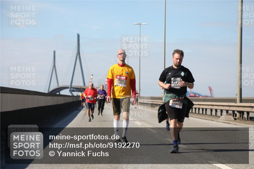03.10.2025 - Köhlbrandbrückenlauf Yannick Fuchs http://msf.ph/oto/9192270 03.10.2025 12:13:42 Position 3 6245, 5360 meine-sportfotos.de