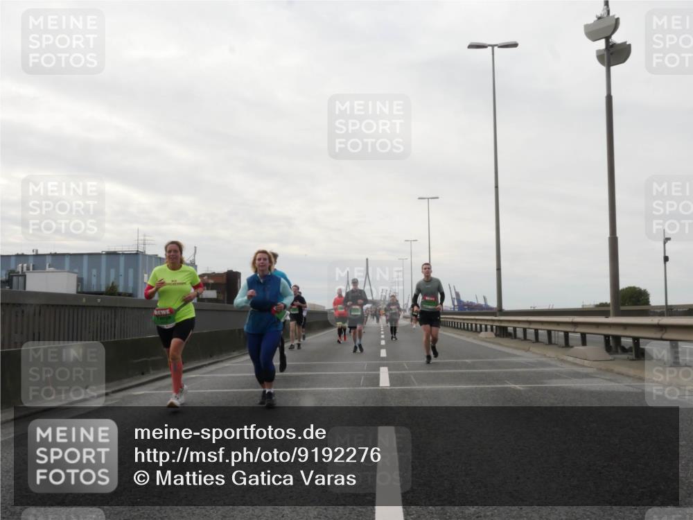 03.10.2025 - Köhlbrandbrückenlauf Matties Gatica Varas http://msf.ph/oto/9192276 03.10.2025 16:09:50 Position 3  meine-sportfotos.de