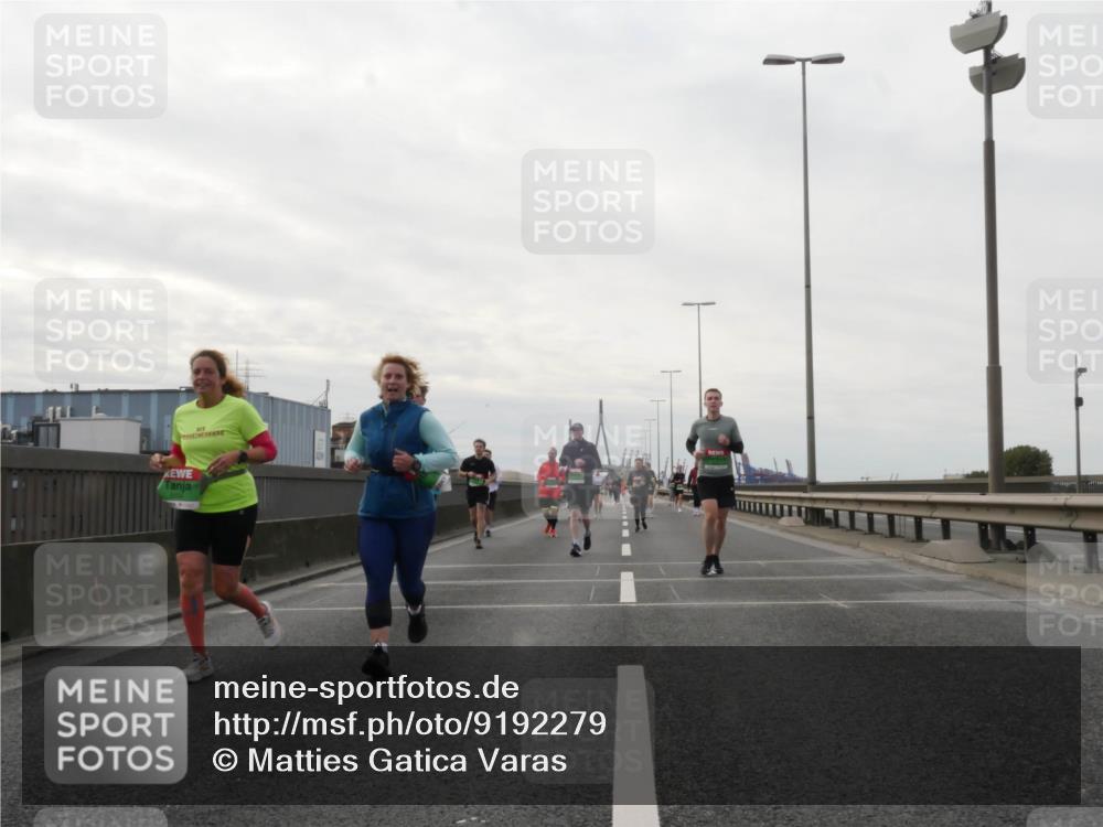 03.10.2025 - Köhlbrandbrückenlauf Matties Gatica Varas http://msf.ph/oto/9192279 03.10.2025 16:09:50 Position 3  meine-sportfotos.de