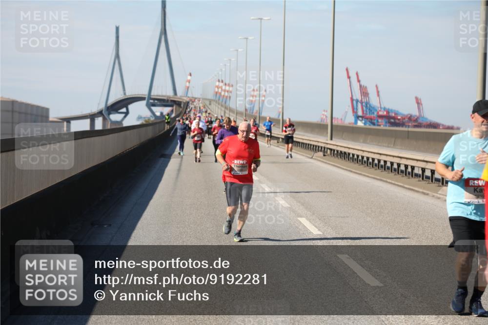 03.10.2025 - Köhlbrandbrückenlauf Yannick Fuchs http://msf.ph/oto/9192281 03.10.2025 12:13:46 Position 3 5219 meine-sportfotos.de