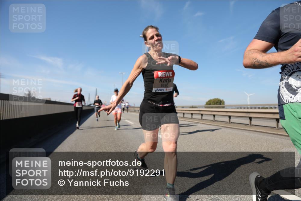 03.10.2025 - Köhlbrandbrückenlauf Yannick Fuchs http://msf.ph/oto/9192291 03.10.2025 11:53:18 Position 3 6680 meine-sportfotos.de