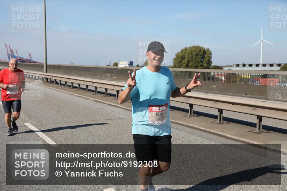 03.10.2025 - Köhlbrandbrückenlauf Yannick Fuchs http://msf.ph/oto/9192308 03.10.2025 12:13:50 Position 3 5219, 88 meine-sportfotos.de