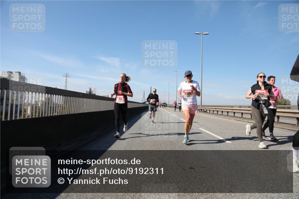 03.10.2025 - Köhlbrandbrückenlauf Yannick Fuchs http://msf.ph/oto/9192311 03.10.2025 11:53:19 Position 3  meine-sportfotos.de