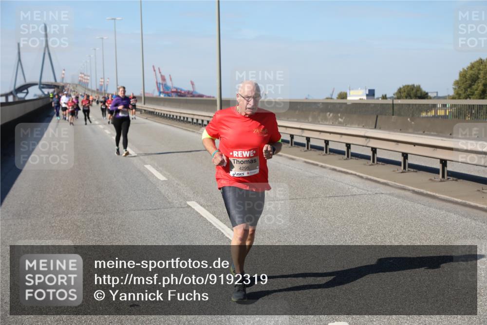 03.10.2025 - Köhlbrandbrückenlauf Yannick Fuchs http://msf.ph/oto/9192319 03.10.2025 12:13:51 Position 3 4295 meine-sportfotos.de