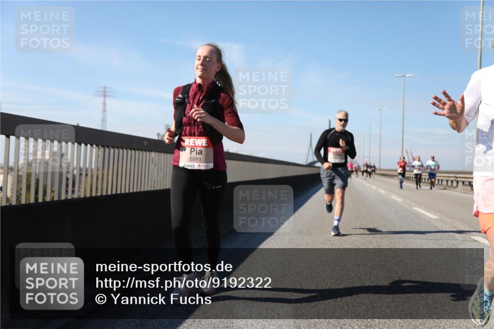 03.10.2025 - Köhlbrandbrückenlauf Yannick Fuchs http://msf.ph/oto/9192322 03.10.2025 11:53:19 Position 3 5889 meine-sportfotos.de