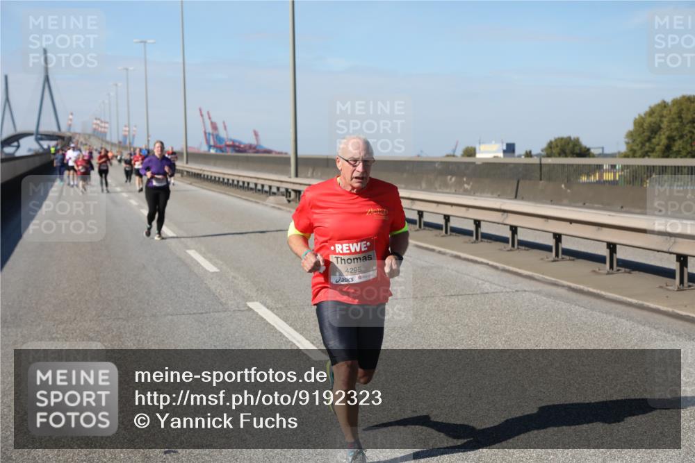 03.10.2025 - Köhlbrandbrückenlauf Yannick Fuchs http://msf.ph/oto/9192323 03.10.2025 12:13:51 Position 3 4295 meine-sportfotos.de