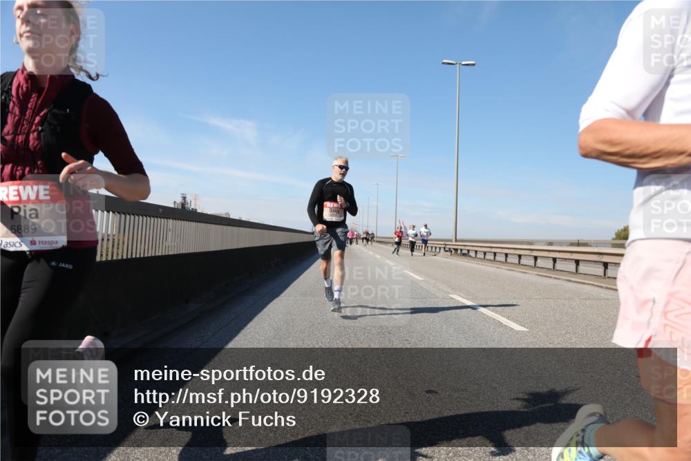 03.10.2025 - Köhlbrandbrückenlauf Yannick Fuchs http://msf.ph/oto/9192328 03.10.2025 11:53:20 Position 3 5889 meine-sportfotos.de