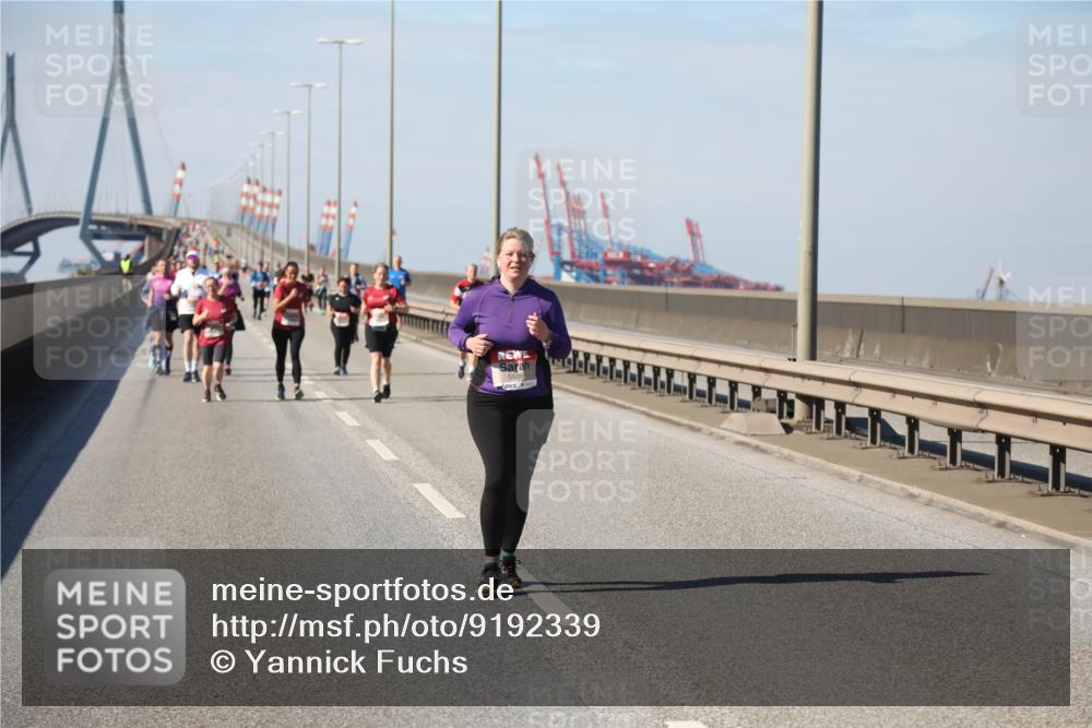 03.10.2025 - Köhlbrandbrückenlauf Yannick Fuchs http://msf.ph/oto/9192339 03.10.2025 12:13:52 Position 3 5509 meine-sportfotos.de