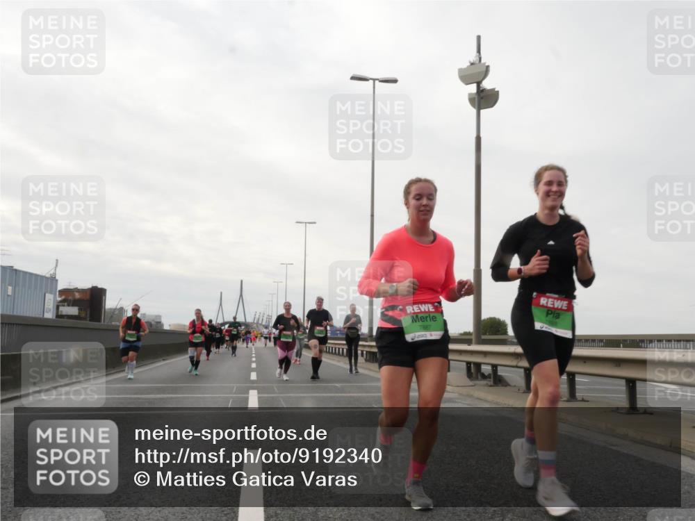 03.10.2025 - Köhlbrandbrückenlauf Matties Gatica Varas http://msf.ph/oto/9192340 03.10.2025 16:10:04 Position 3  meine-sportfotos.de