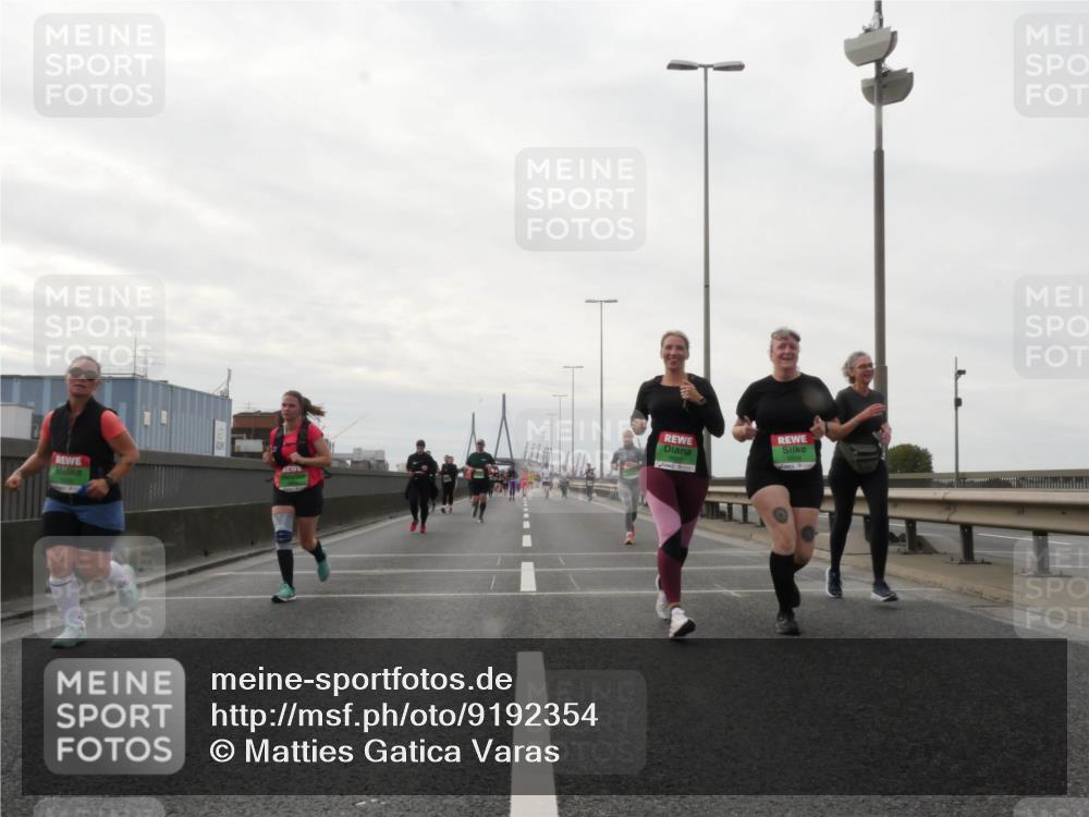 03.10.2025 - Köhlbrandbrückenlauf Matties Gatica Varas http://msf.ph/oto/9192354 03.10.2025 16:10:07 Position 3  meine-sportfotos.de