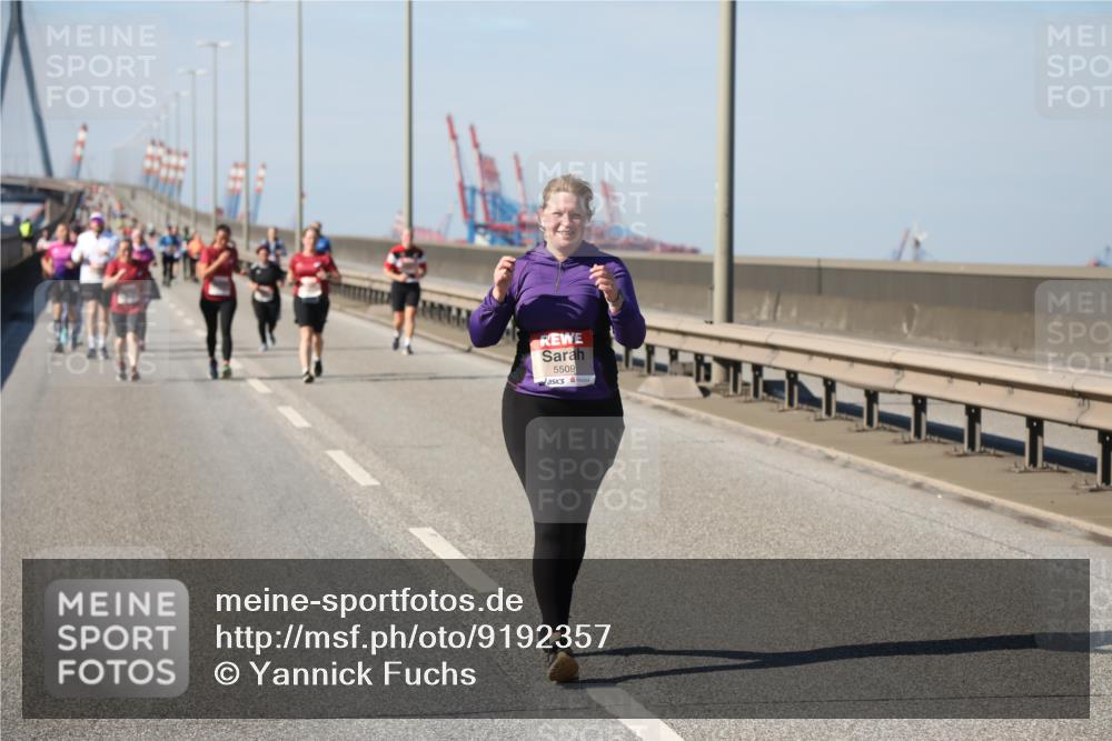 03.10.2025 - Köhlbrandbrückenlauf Yannick Fuchs http://msf.ph/oto/9192357 03.10.2025 12:13:54 Position 3 5509 meine-sportfotos.de