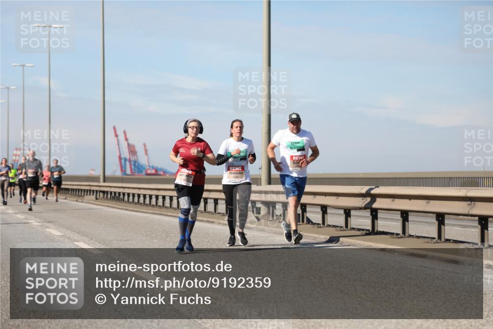 03.10.2025 - Köhlbrandbrückenlauf Yannick Fuchs http://msf.ph/oto/9192359 03.10.2025 11:53:23 Position 3 4782, 6566 meine-sportfotos.de