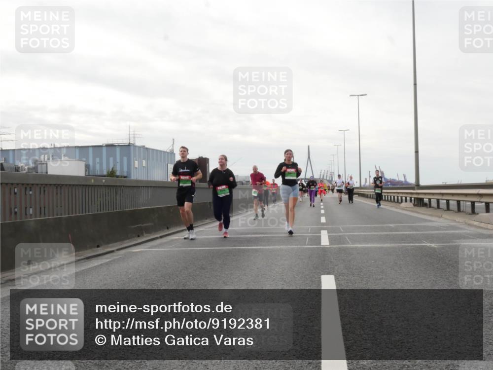 03.10.2025 - Köhlbrandbrückenlauf Matties Gatica Varas http://msf.ph/oto/9192381 03.10.2025 16:10:16 Position 3  meine-sportfotos.de