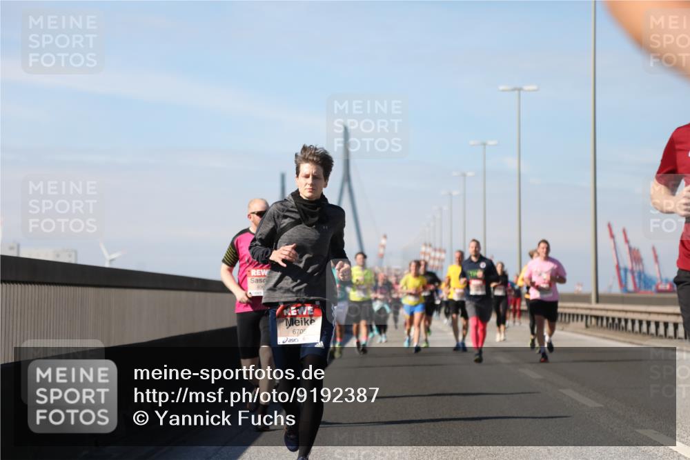 03.10.2025 - Köhlbrandbrückenlauf Yannick Fuchs http://msf.ph/oto/9192387 03.10.2025 11:53:41 Position 3 406, 6705 meine-sportfotos.de