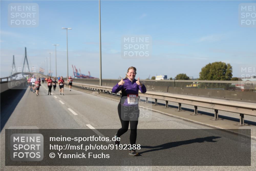 03.10.2025 - Köhlbrandbrückenlauf Yannick Fuchs http://msf.ph/oto/9192388 03.10.2025 12:13:56 Position 3 550 meine-sportfotos.de