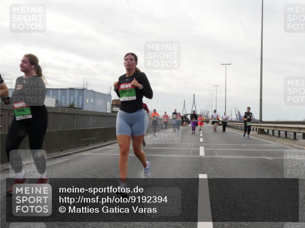 03.10.2025 - Köhlbrandbrückenlauf Matties Gatica Varas http://msf.ph/oto/9192394 03.10.2025 16:10:18 Position 3 343 meine-sportfotos.de